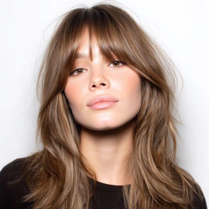 Face-framing bangs: Η φράντζα που ταιριάζει σε κάθε σχήμα προσώπου