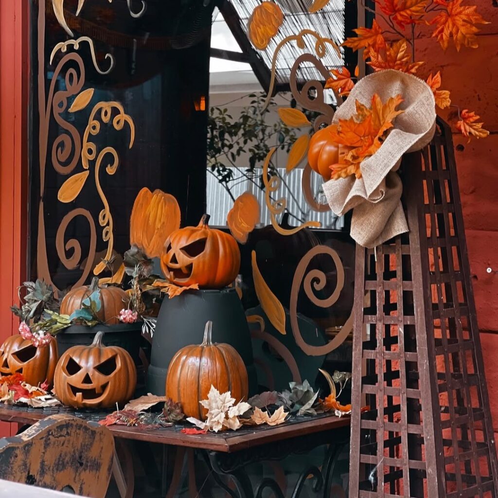 Halloween στην Αθήνα: 4 στέκια για spooky ατμόσφαιρα