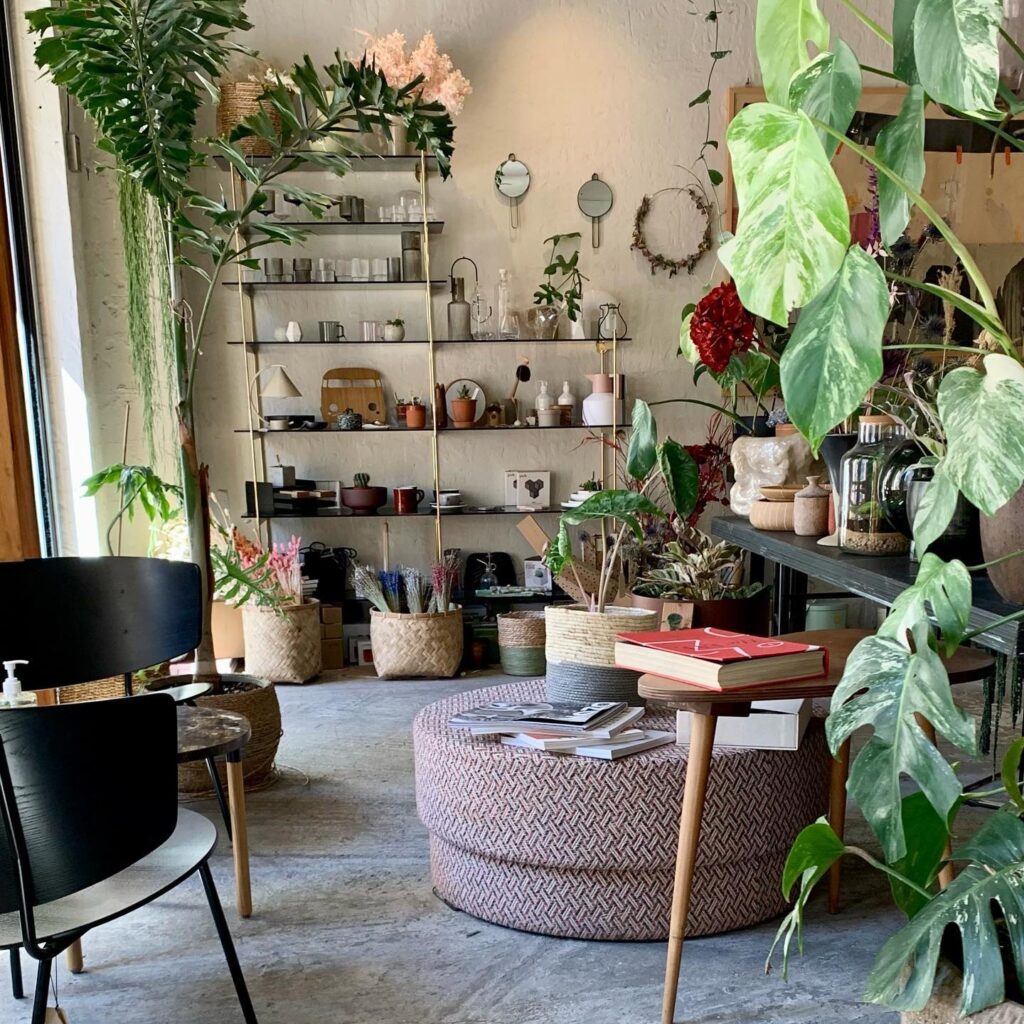 Tα καλύτερα concept cafés της Αθήνας για καφέ και ψώνια