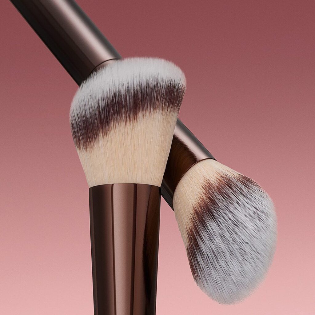 Μπορεί ένα πινέλο μακιγιάζ να σας ανακουφίσει από τη φαγούρα; Τι λέει το Harvard