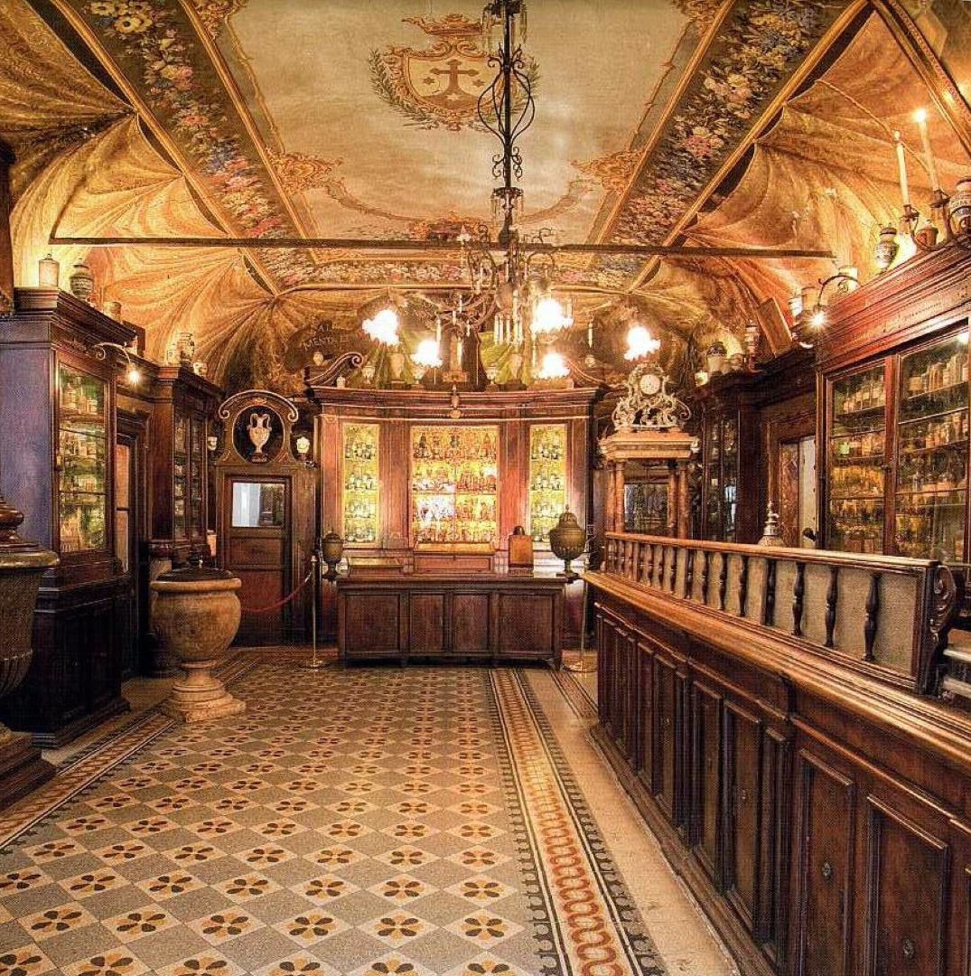 Antica Farmacia Santa Maria