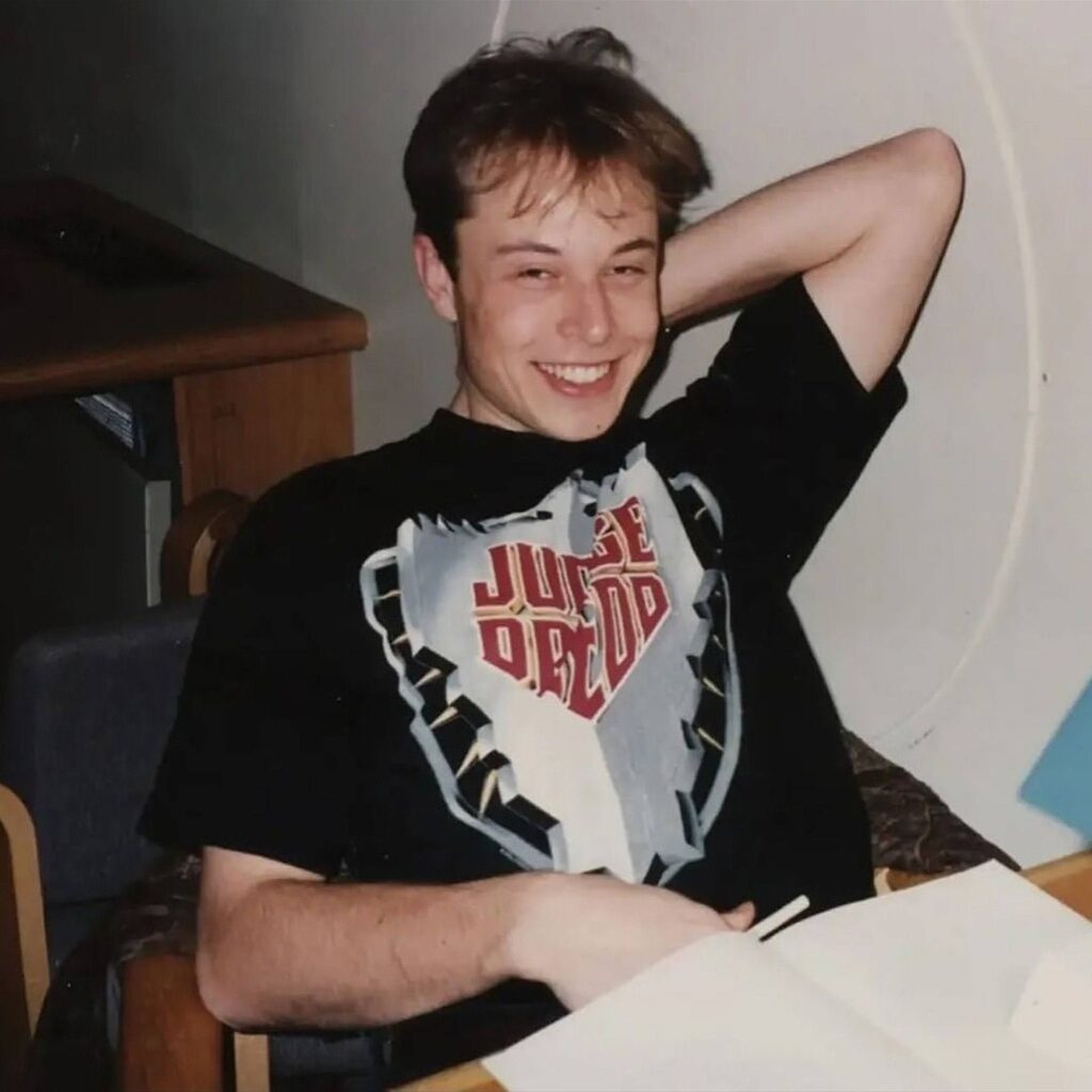 Μικροδουλειές στον Καναδά, τρισεκατομμύρια δολάρια στην Τesla: Πώς άλλαξε η ζωή του Elon Musk σε 10 χρόνια;