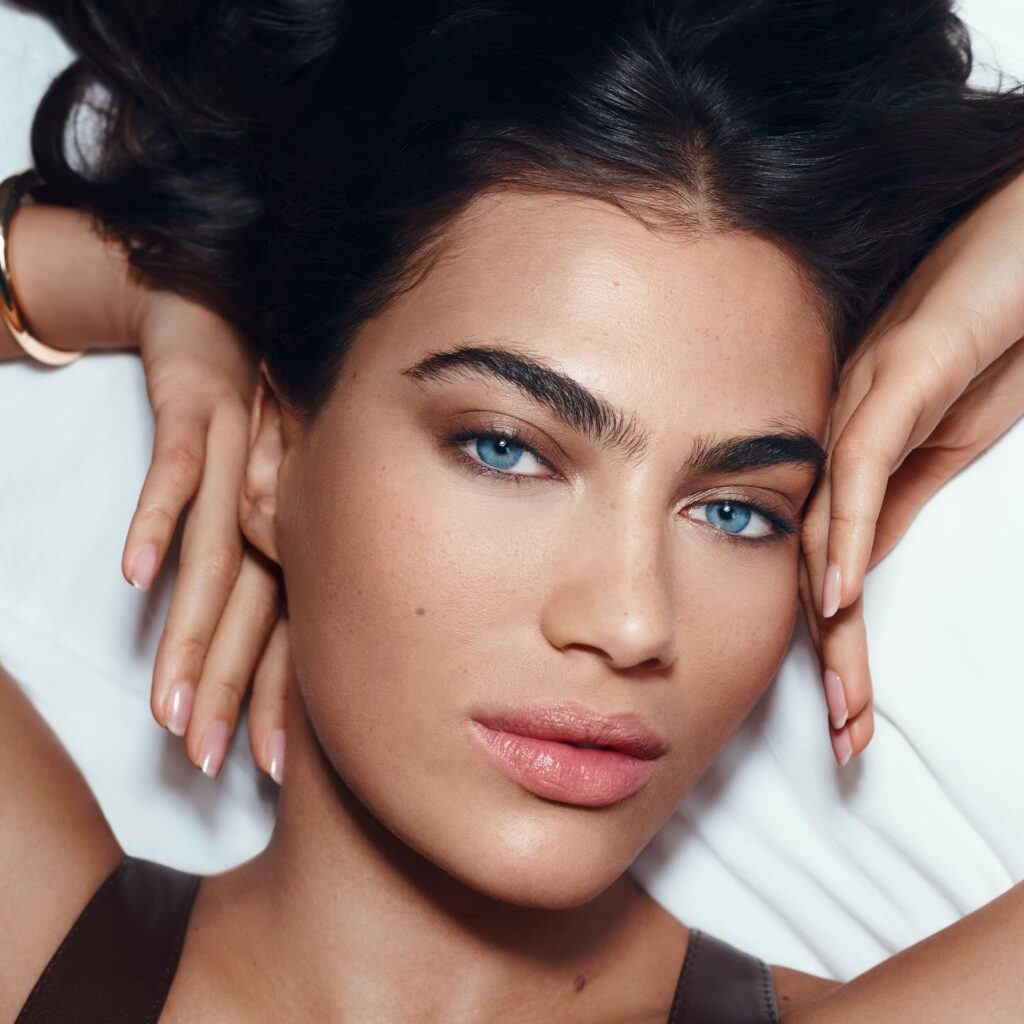 Lymphatic contour face brush: Δοκίμασα τη βούρτσα προσώπου που ανορθώνει ορατά το περίγραμμα