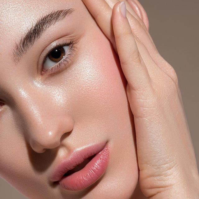 Oxygen facial: Η θεραπεία με οξυγόνο που χαρίζει glass skin λάμψη πριν τις γιορτές