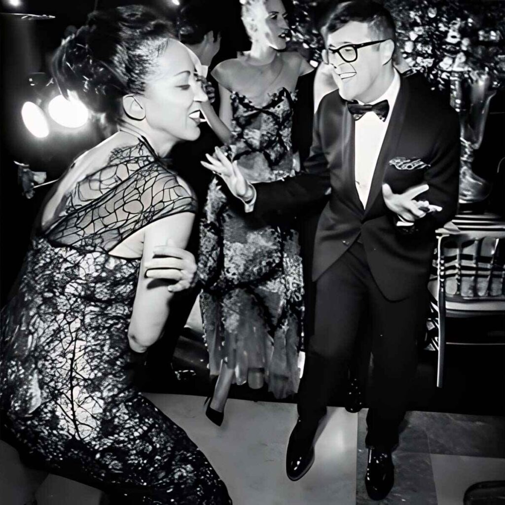 Untitled_1380x1377 (2)