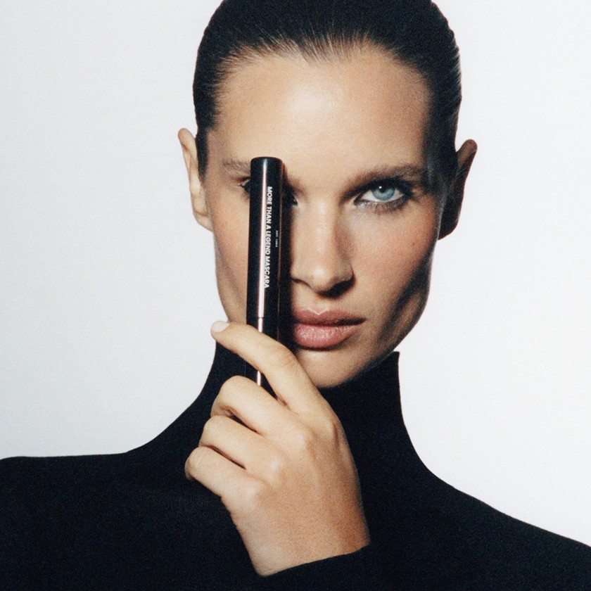 Black Friday 2025: Βρήκαμε πώς θα ανανεώσετε το μακιγιάζ σας με 3 αγαπημένα brands