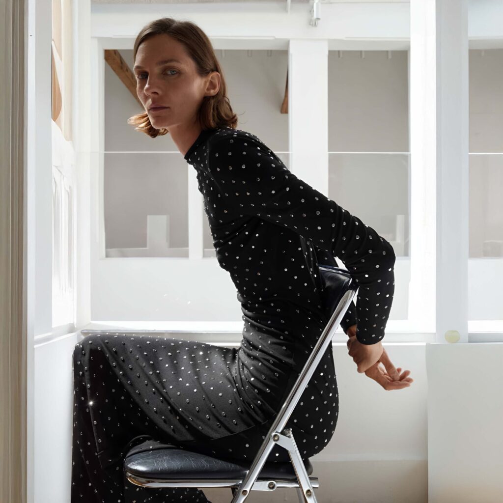 Black Friday 2025: Τα 3 μαύρα φορέματα από το Mango που έχουν μπει ήδη στο καλάθι μας