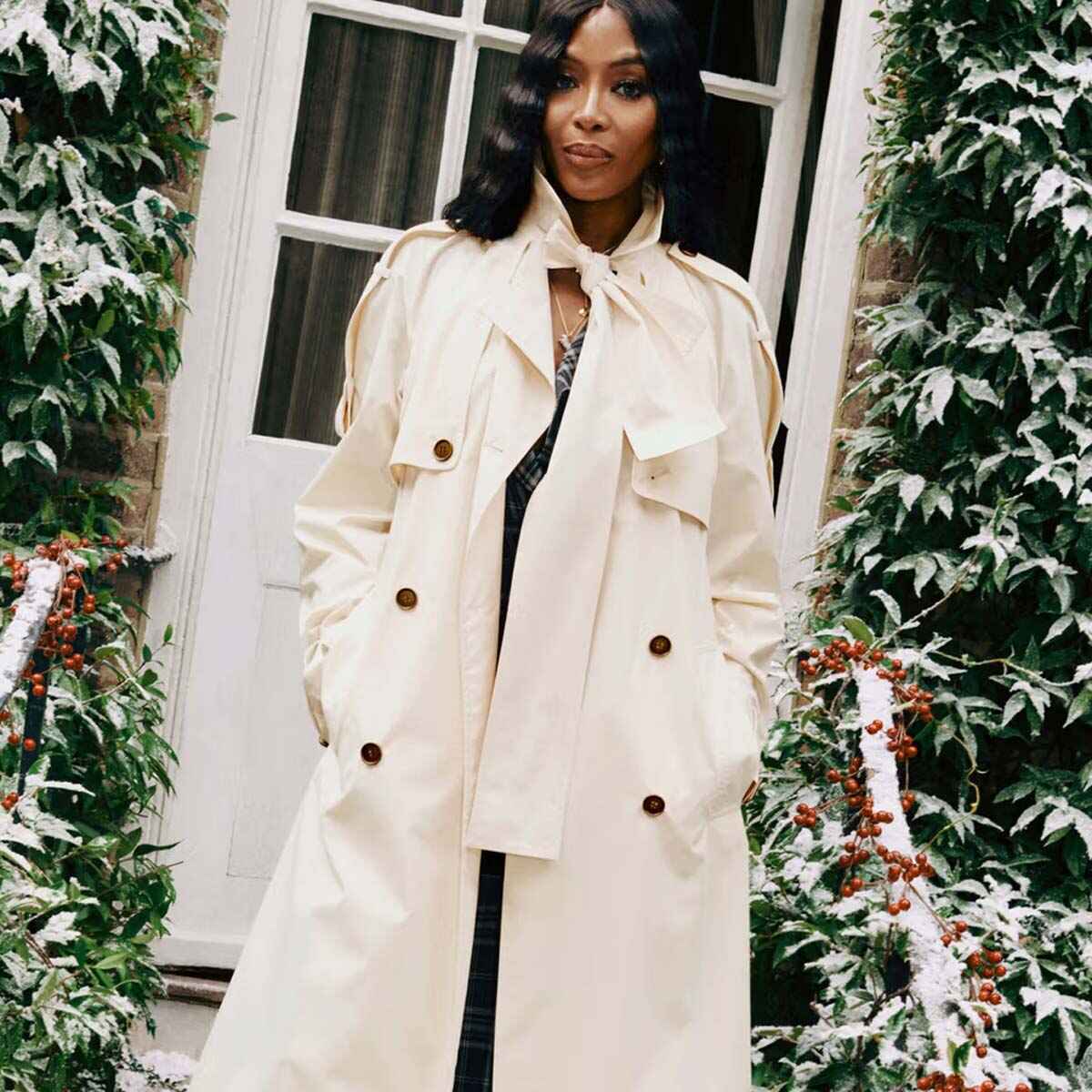 burberry-xmas-2025 (10)