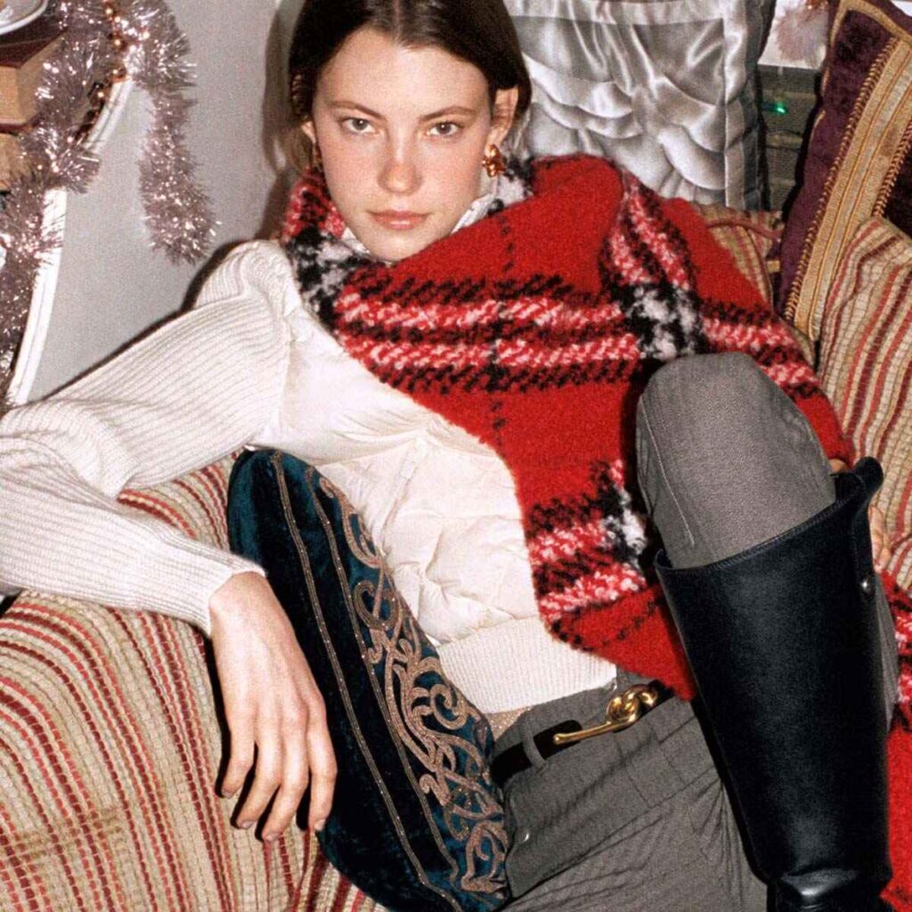 burberry-xmas-2025 (12)