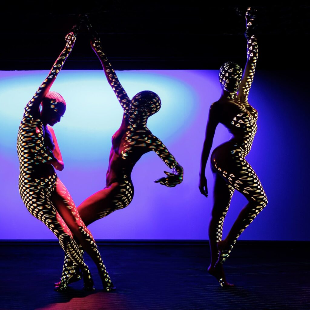 Πώς να αποκτήσετε τη σιλουέτα μιας χορεύτριας του Crazy Horse