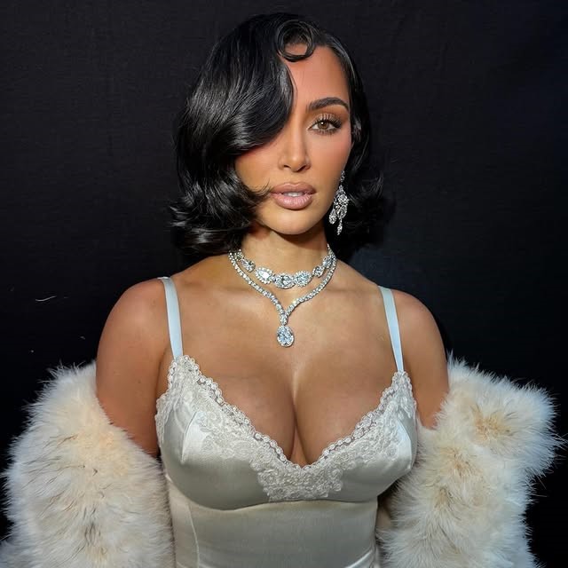 kim-kardashian-kosmimata