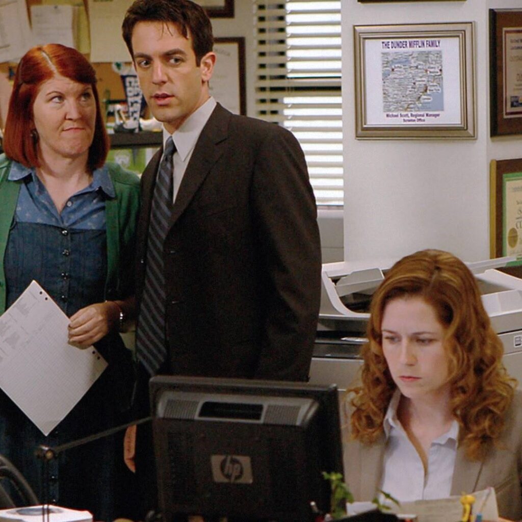 Το κουτσομπολιό στο γραφείο είναι όπλο | Ήρθε η ώρα να το αφοπλίσετε