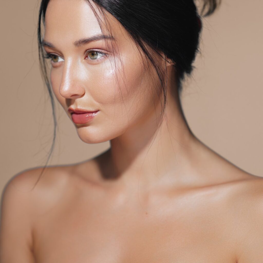 4 κρέμες ημέρας που χαρίζουν δέρμα σαν πορσελάνη