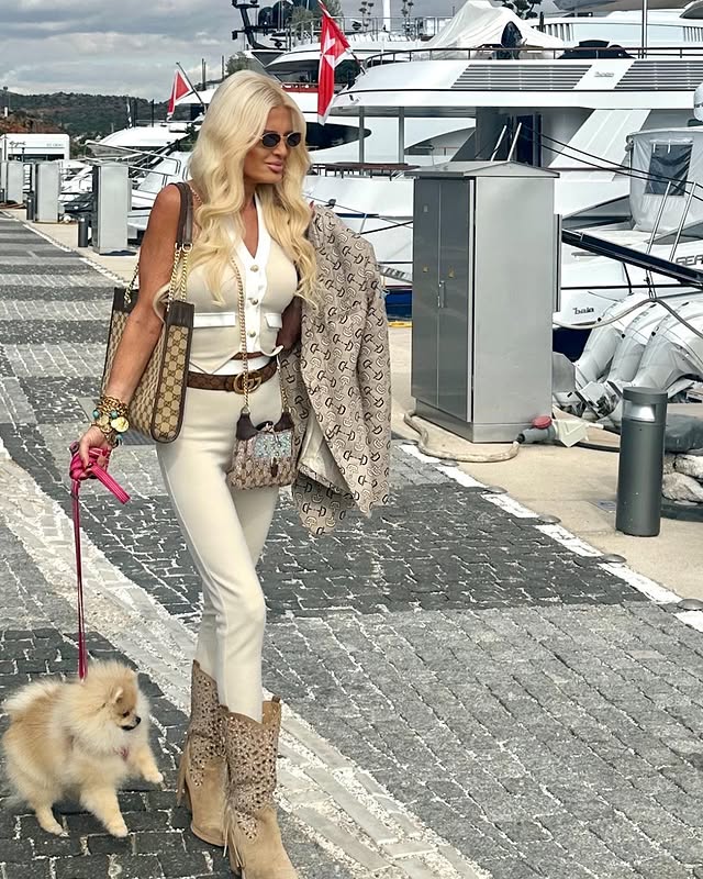 κακοντυμενες