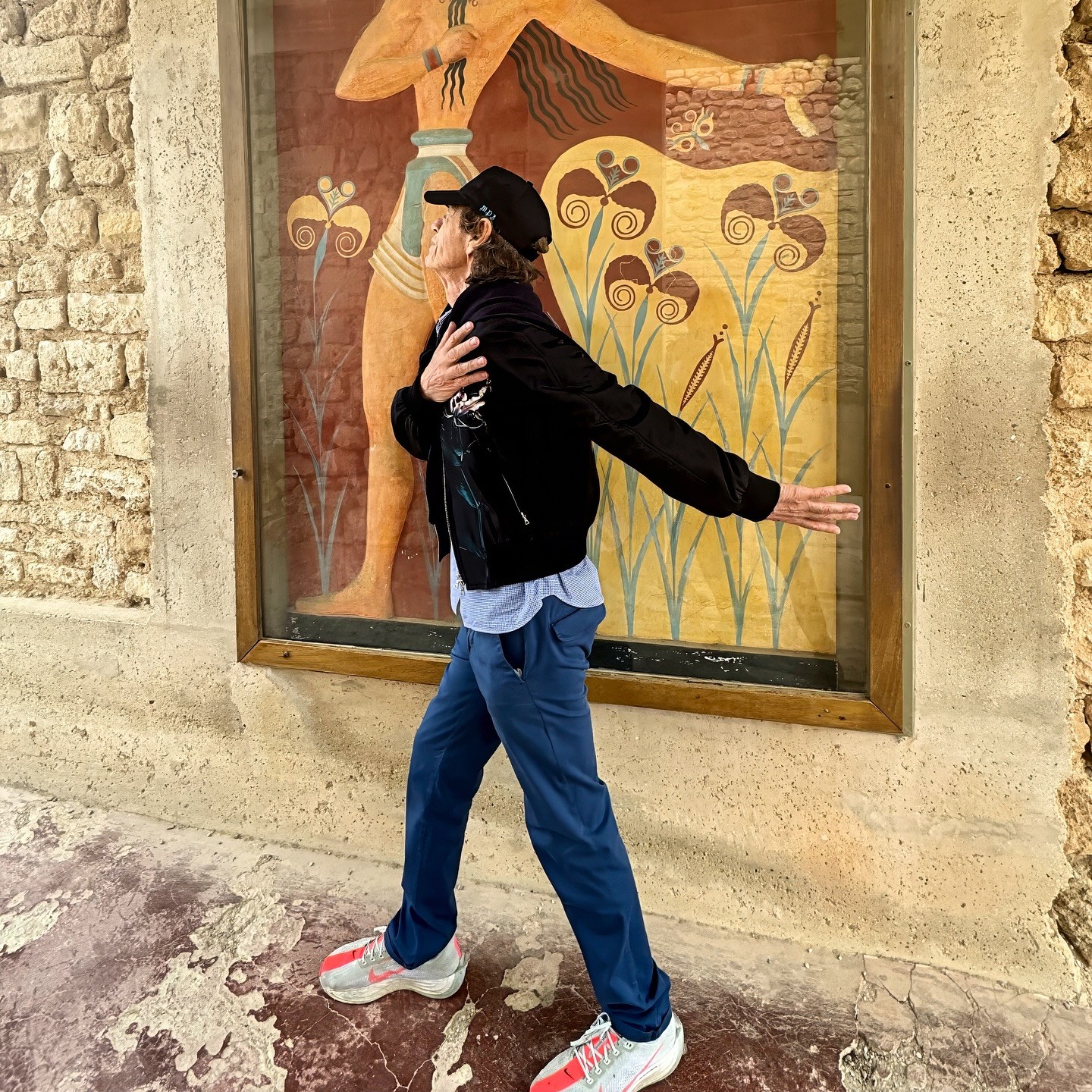 mick-jagger-knosos-3