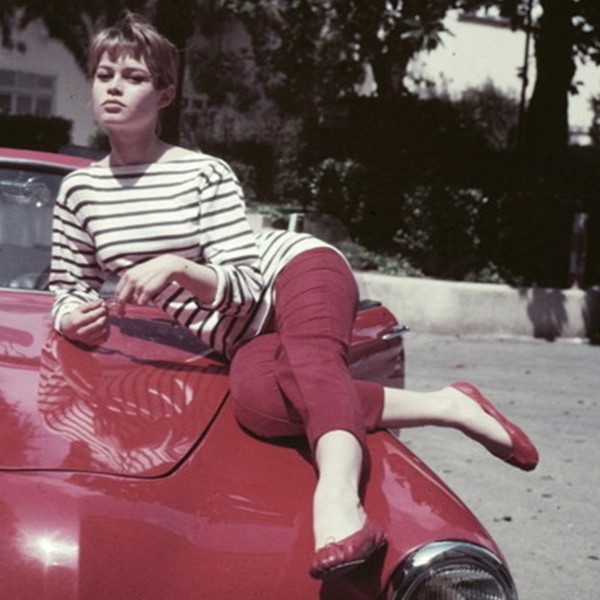 Ποια είναι η πραγματική ιστορία πίσω από τα παπούτσια μπαλαρίνες;