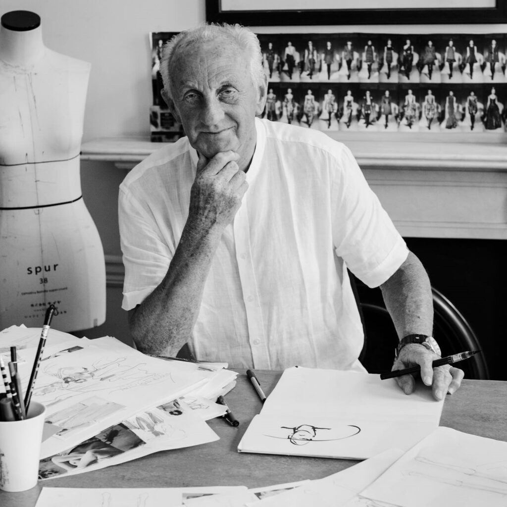 Paul Costelloe: Ο σχεδιαστής της Diana πέθανε σε ηλικία 80 ετών