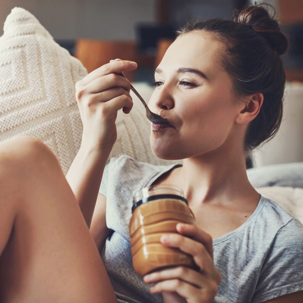 5 πρωινά που καίνε περισσότερο λίπος στην κοιλιά μετά τα 40