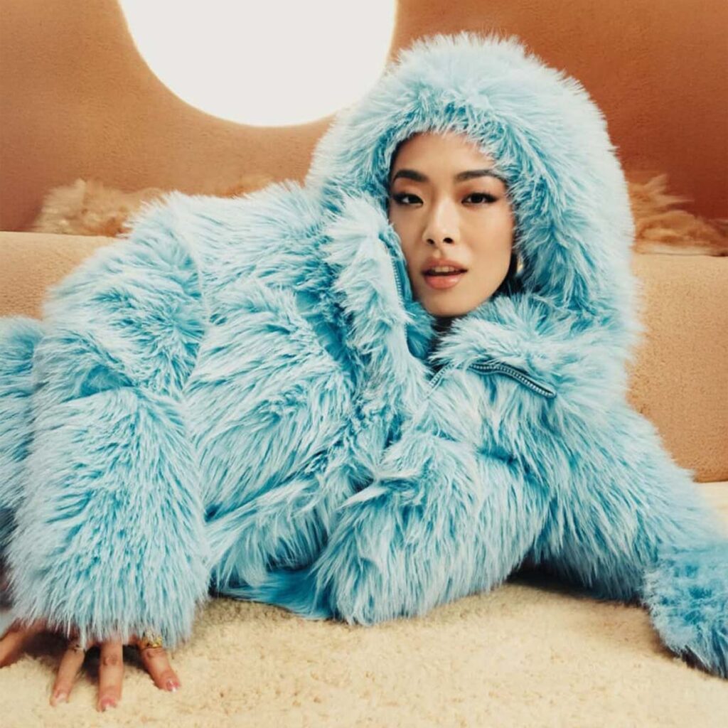 Ugg Holiday 2025: Οι γιορτές έχουν ήχο rap