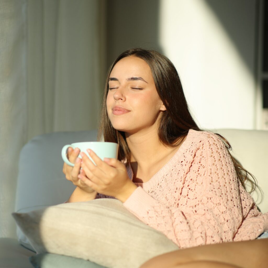 Το ζεστό ρόφημα που οι καρδιολόγοι θέλουν να πίνετε κάθε μέρα