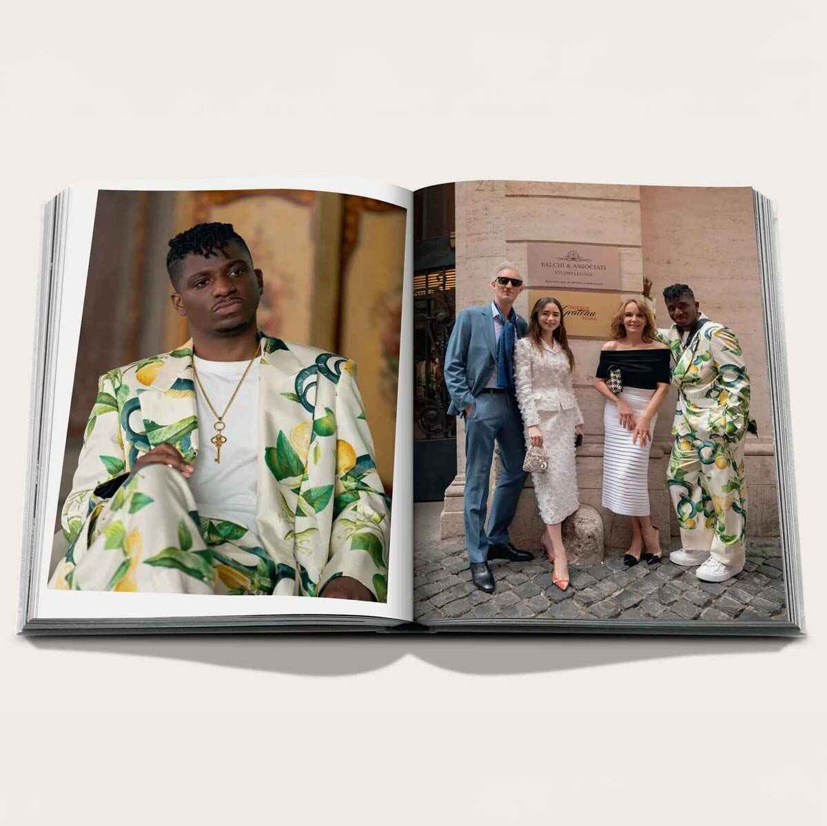 EMILY_IN_PARIS_SPREAD_GREY_4 (2) (2)