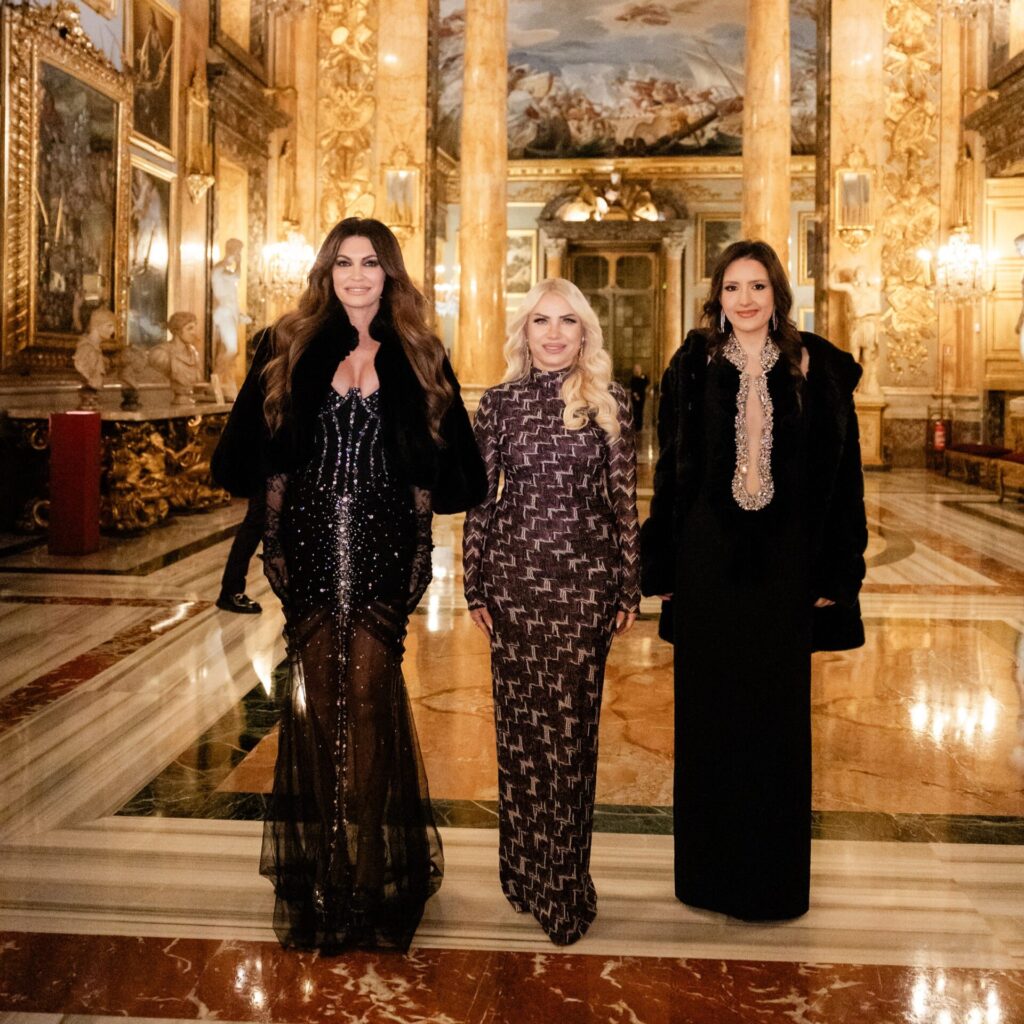 Όταν η μόδα συνάντησε την όπερα: Η βραδιά που ένωσε Callas και Versace