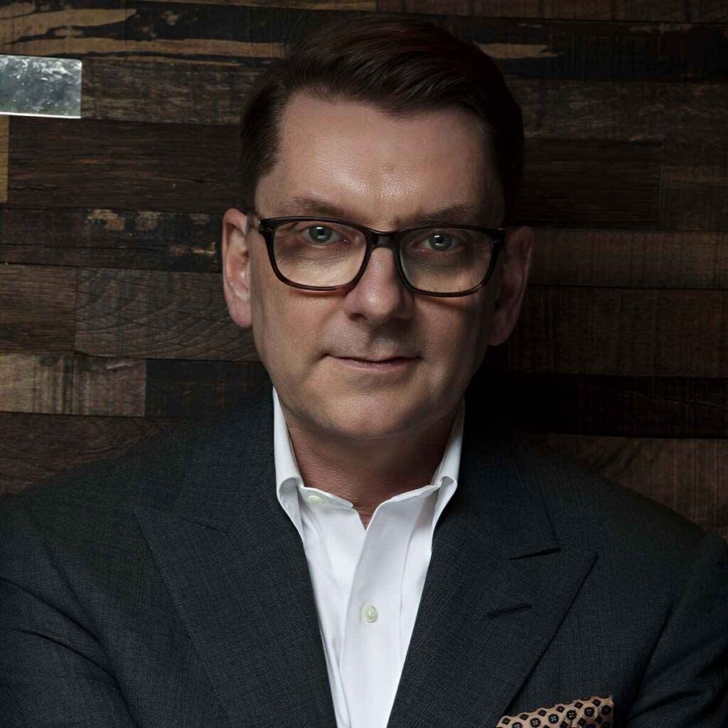 Οι «επιζώντες» των μεγάλων οίκων: Ποιοι σχεδιαστές νίκησαν τον χρόνο και τις απολύσεις