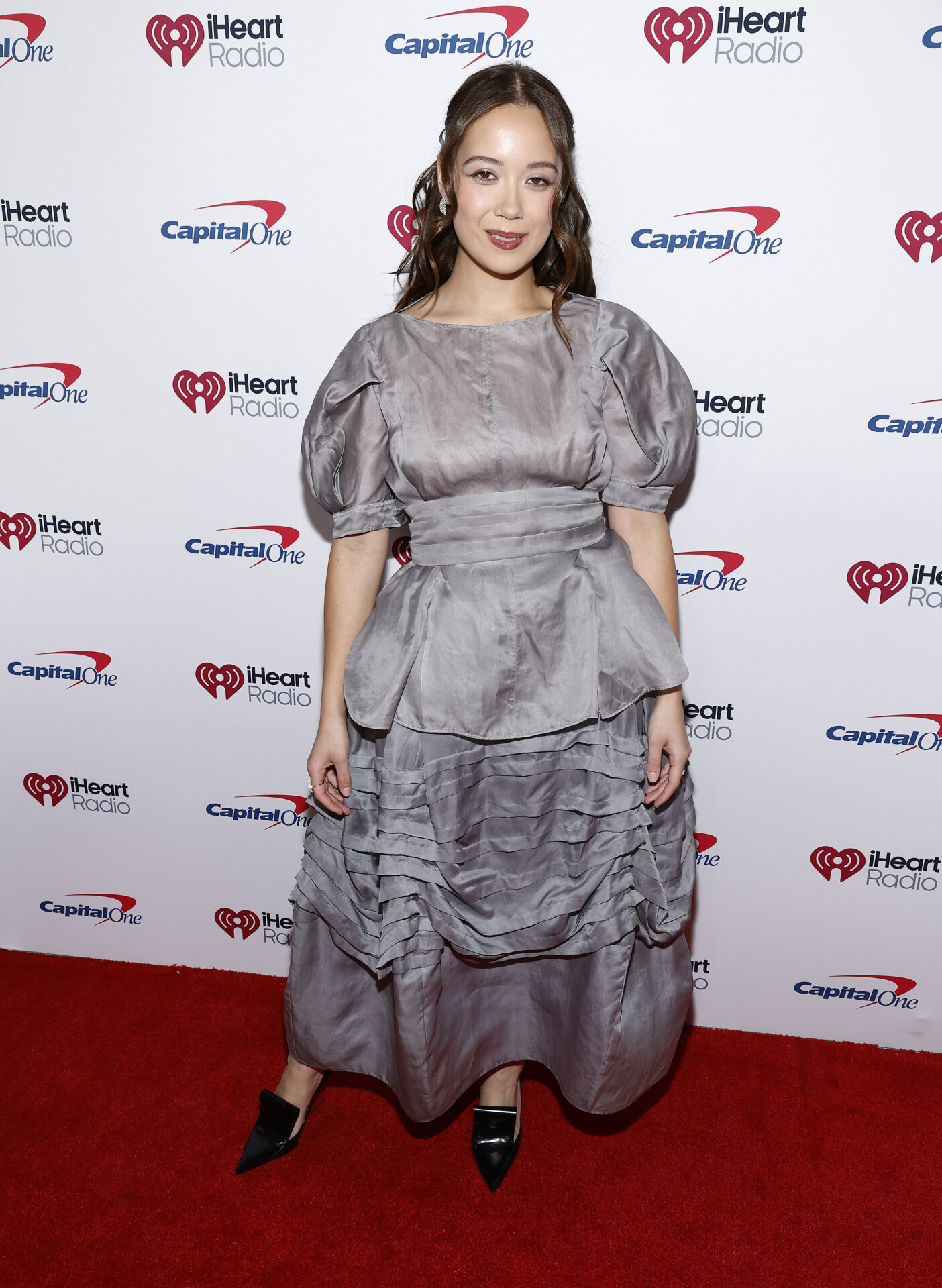 κακοντυμένες