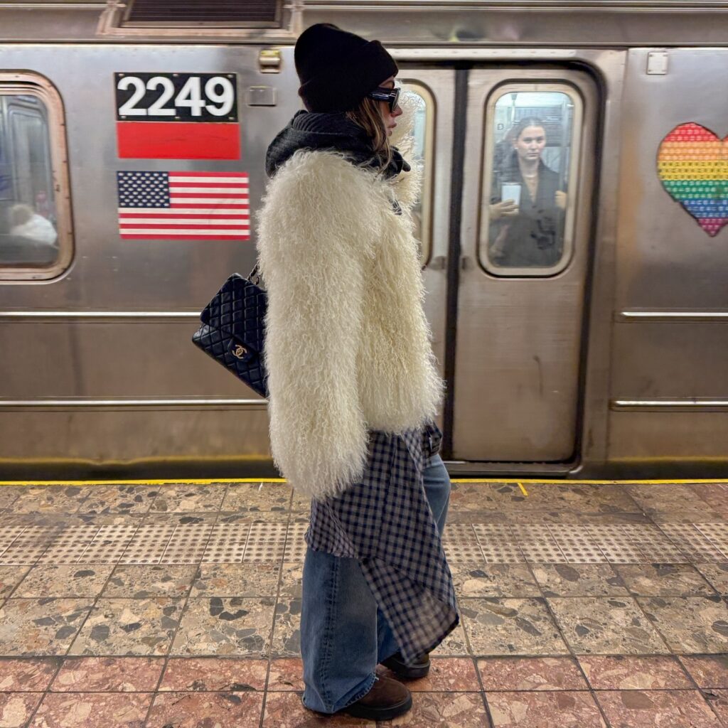 Ταξιδέψτε με στιλ τις ημέρες των γιορτών είτε είστε 30, 40 ή 50+