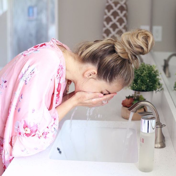 Τα 3 κορυφαία συστατικά που καταπολεμούν την ακμή και τη λιπαρότητα