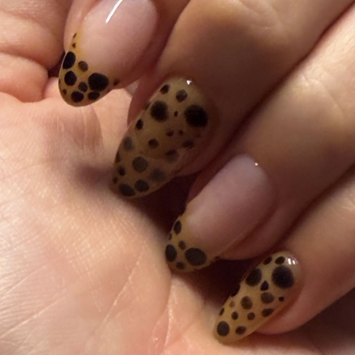 cheetah nails Hailey Bieber