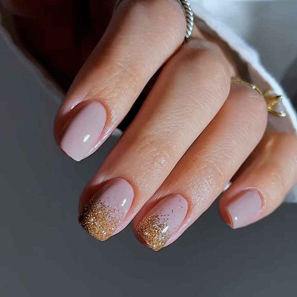 Ξεχάστε το gel: Η νέα τάση στο μανικούρ που κρατάει 3 εβδομάδες χωρίς λάμπα UV