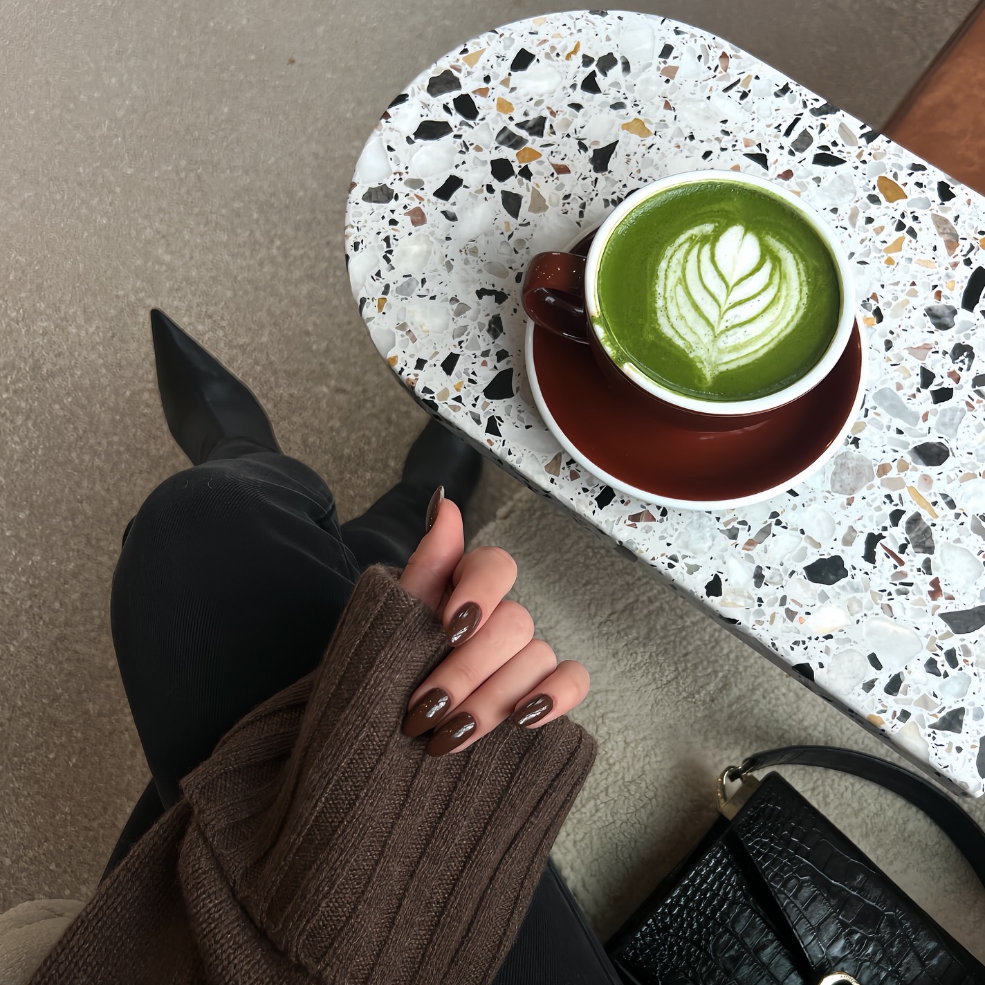 kafe manikiour paarisaizadi 2