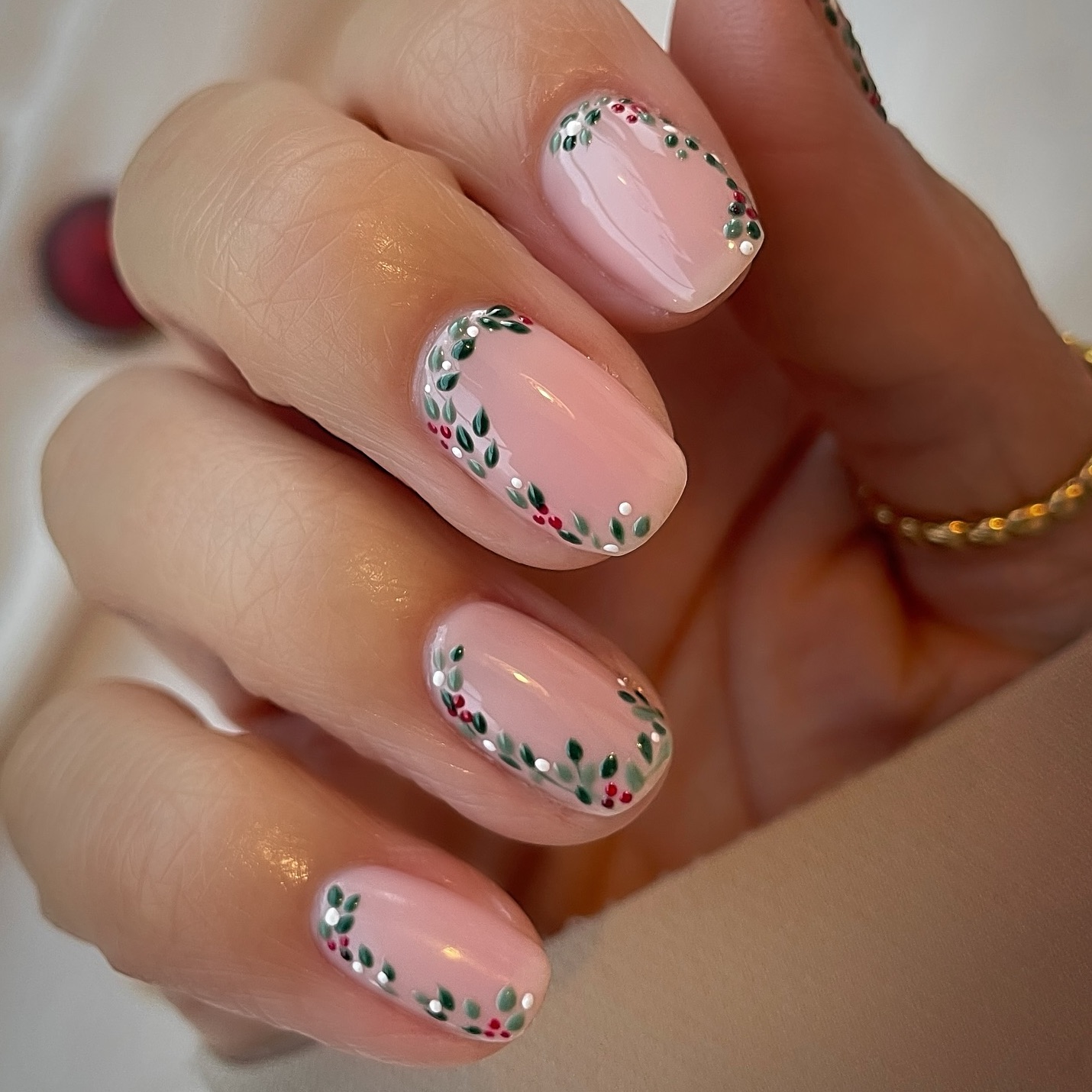 konta nyxia mistletoe