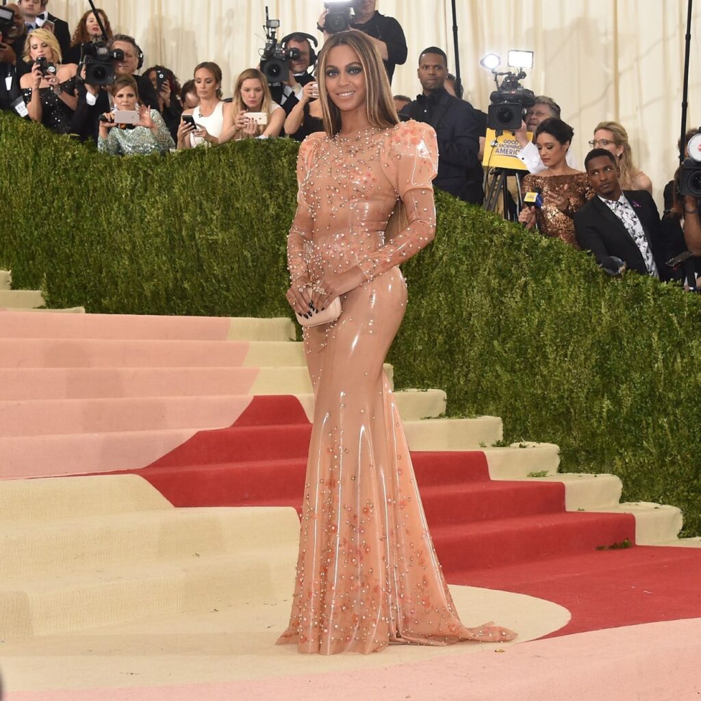 Ανακοινώθηκαν οι συμπρόεδροι του Met Gala 2026 | Η μεγάλη επιστροφή