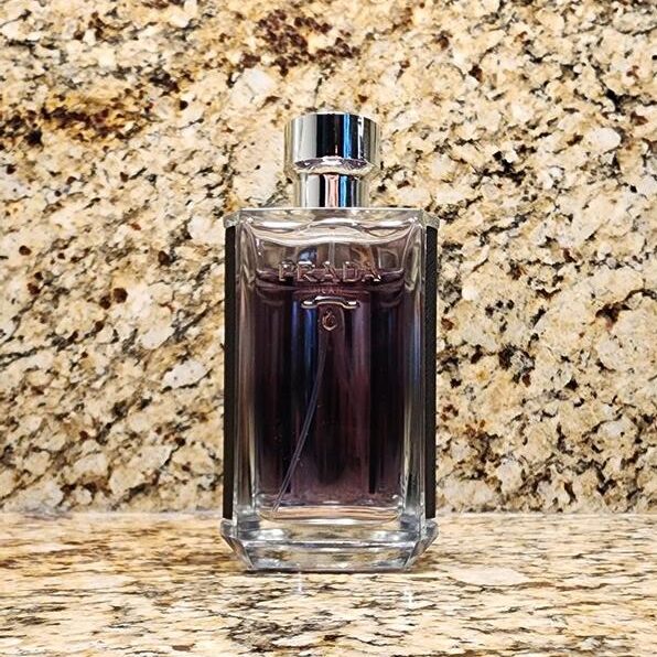 aroma kathariotitas prada