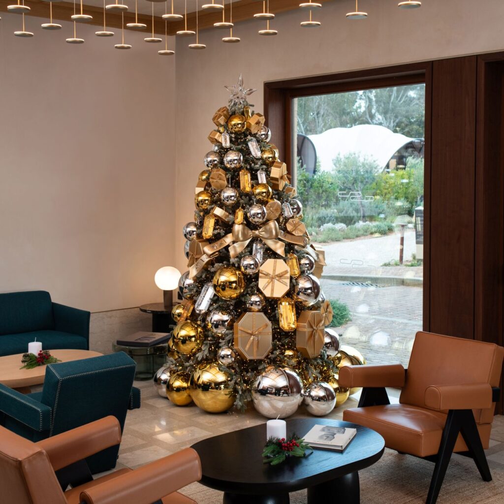 H Swarovski φωτίζει την αθηναϊκή Ριβιέρα