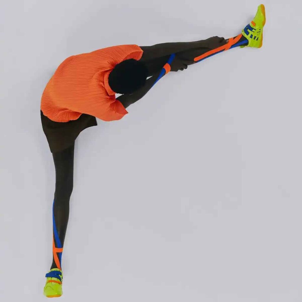 Issey Miyake × ASICS Hyper Taping (1)