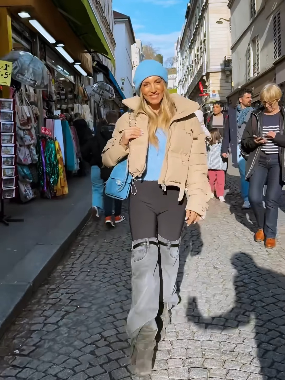 κακοντυμενες