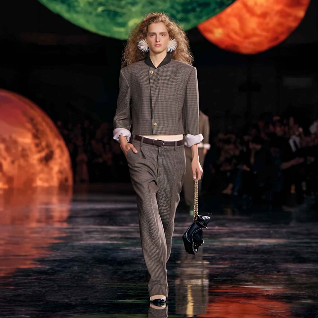 chanel-ss26-cropped-jacket (1)