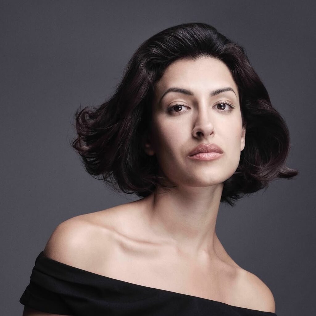 Cloud bob: Αυτό είναι το τέλειο κοντό κούρεμα του 2026