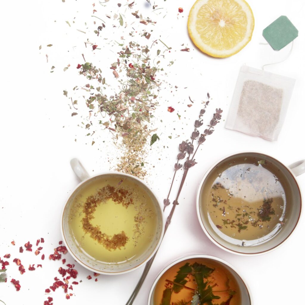 5 βότανα και μπαχαρικά για τη δυσπεψία, καλύτερα και από το τζίντζερ