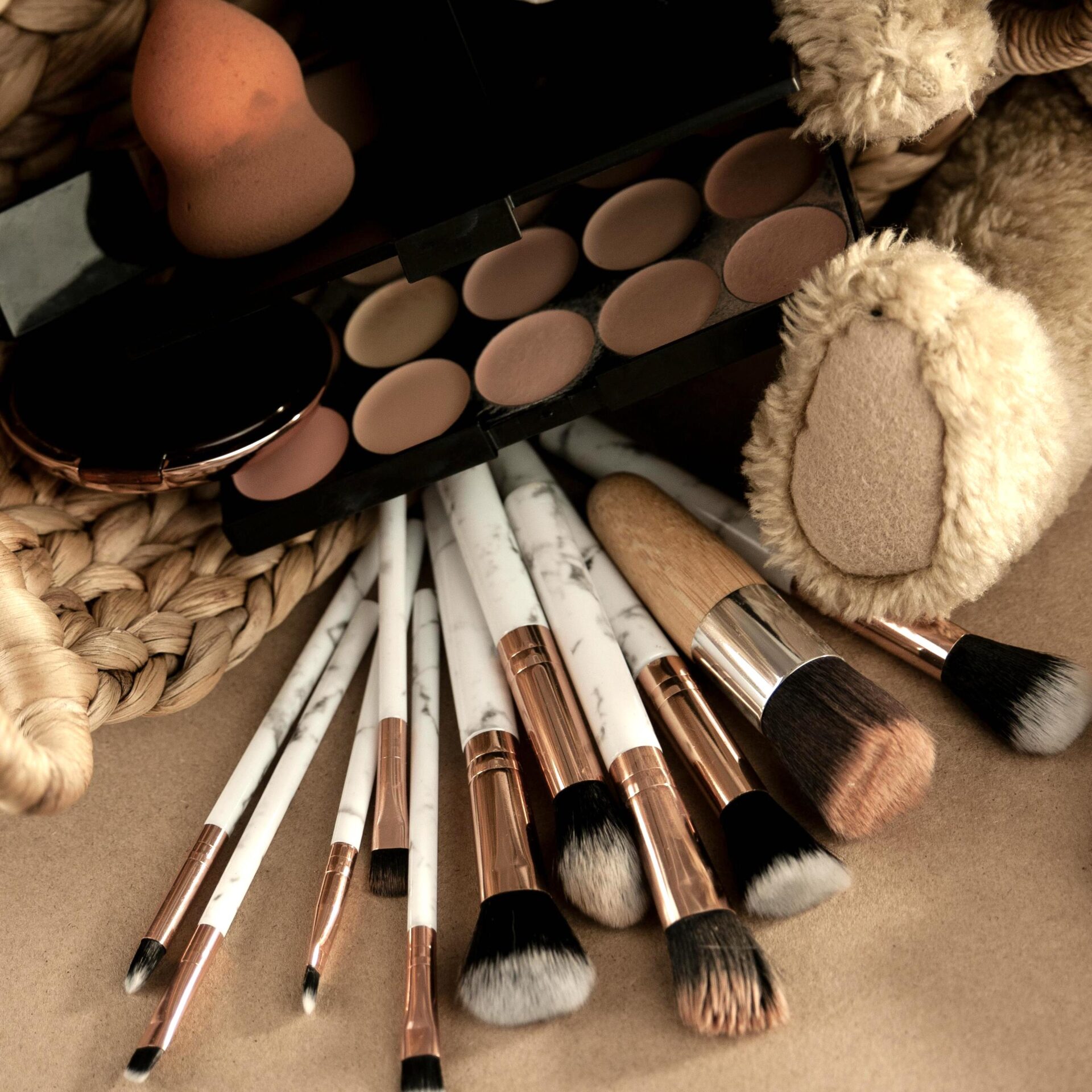 ekkatharisi sto makigiaz