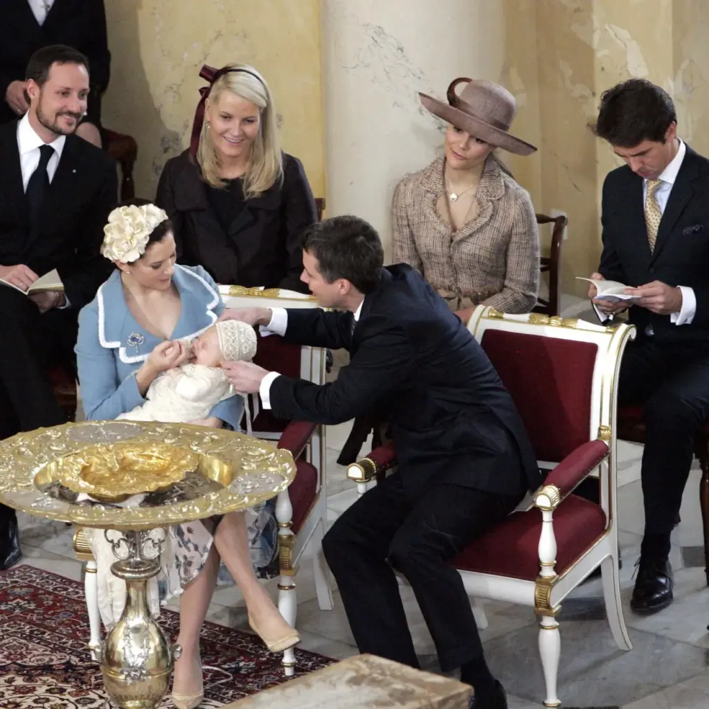 20 χρόνια μετά: Η “καταραμένη” βασιλική βάπτιση που κατέληξε σε διαζύγια και θανάτους