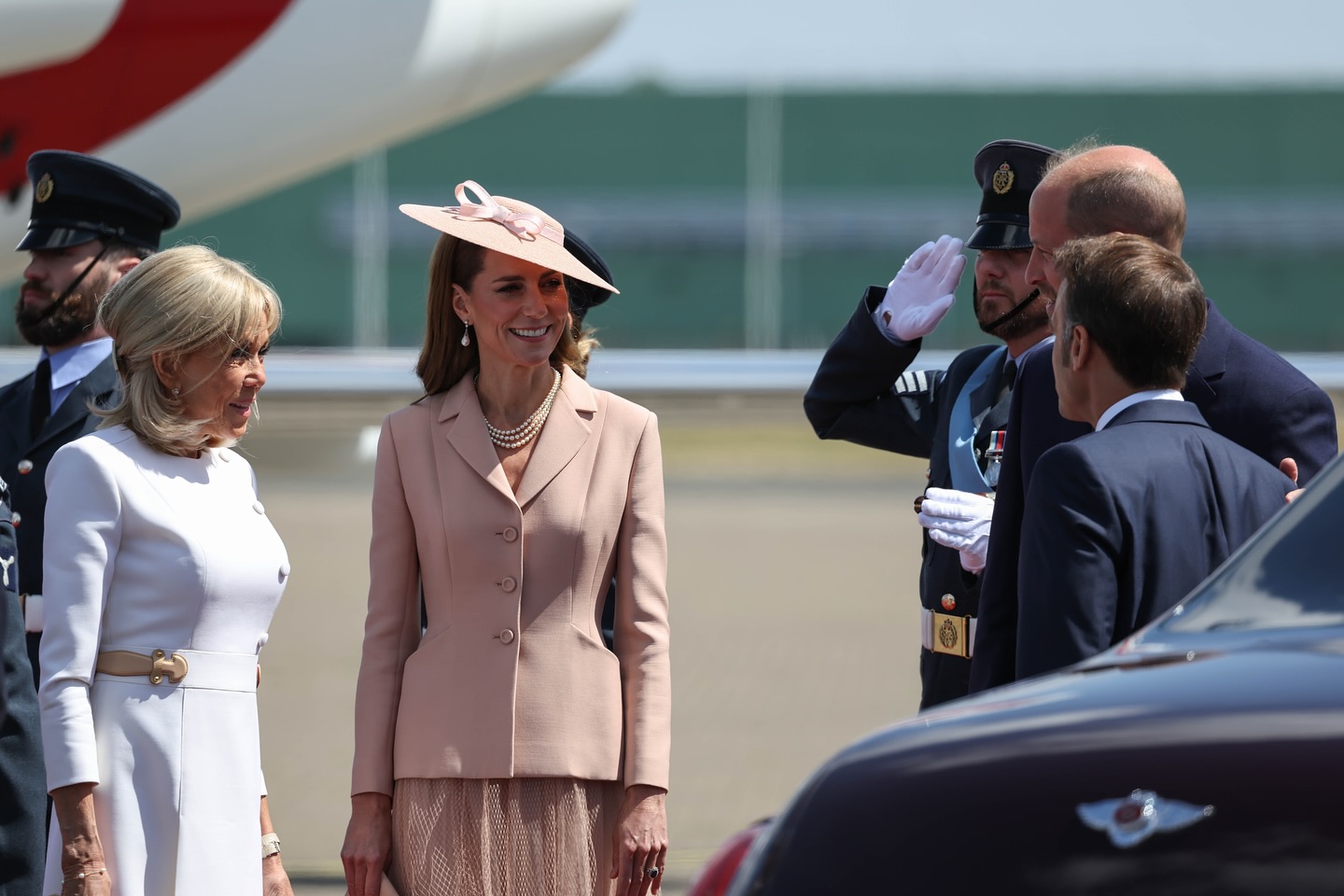 Κate Middleton με monochrome look