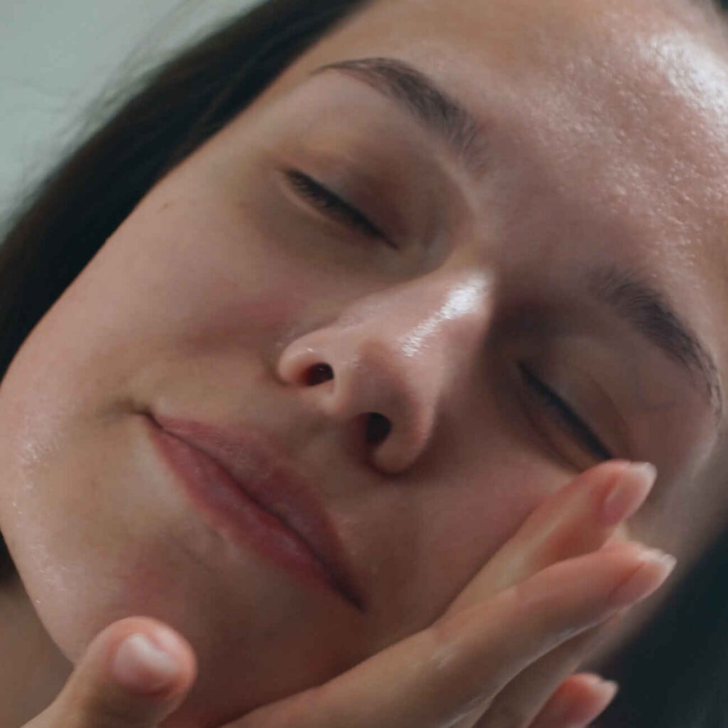 Το πιο πολύτιμο προϊόν στο skincare δεν είναι αυτό που φαντάζεστε