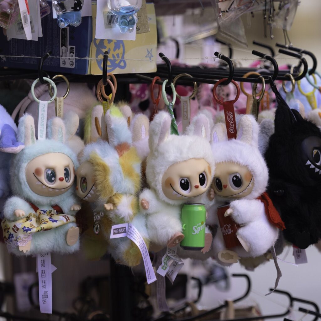 Αυτή είναι η σκληρή αλήθεια πίσω από τα Labubu