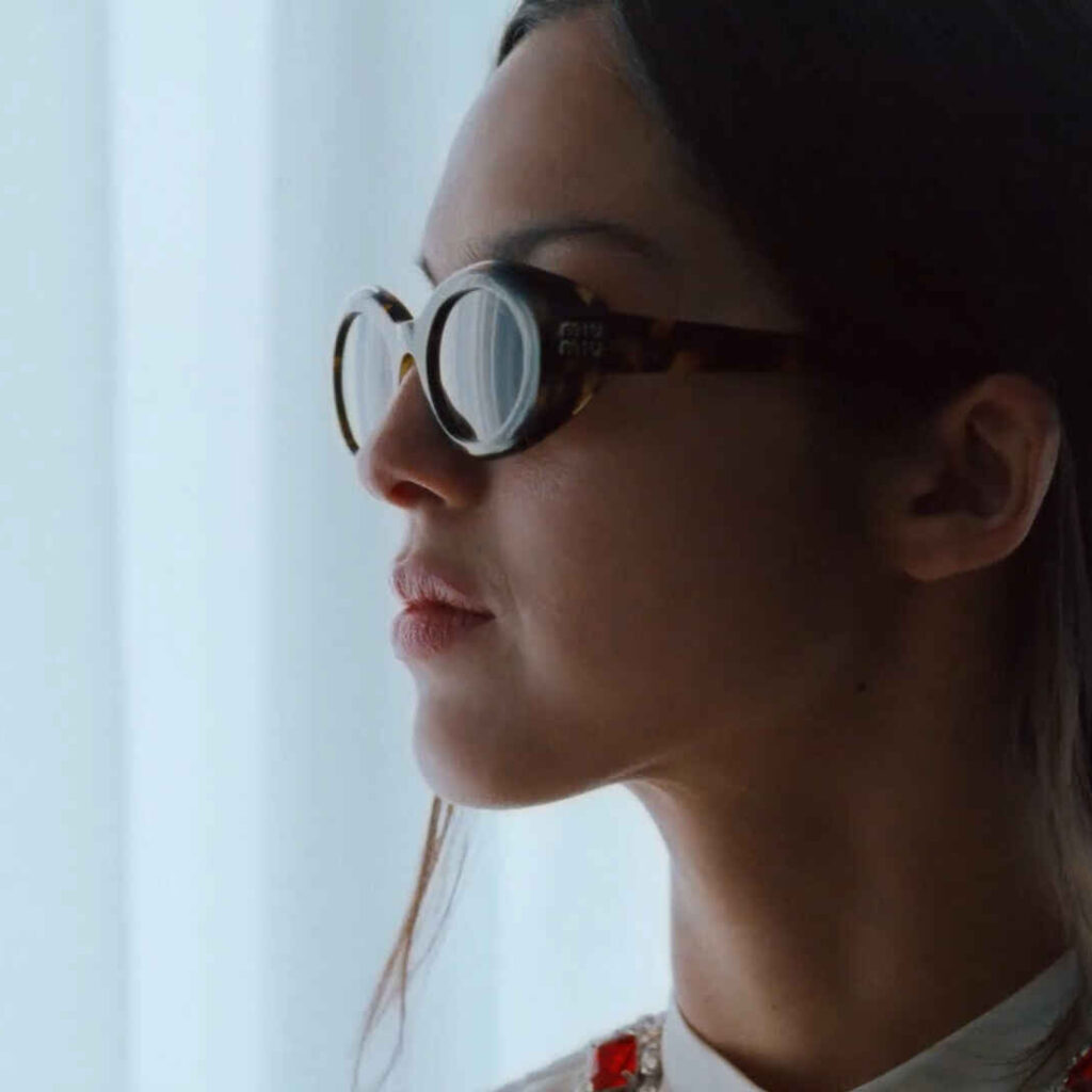 Miu Miu Άνοιξη-Καλοκαίρι 2026: Στον έβδομο ουρανό