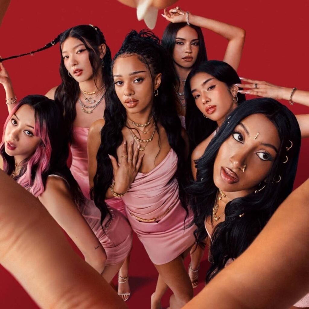 Τα mini charms της Pandora είναι για τους teenagers;