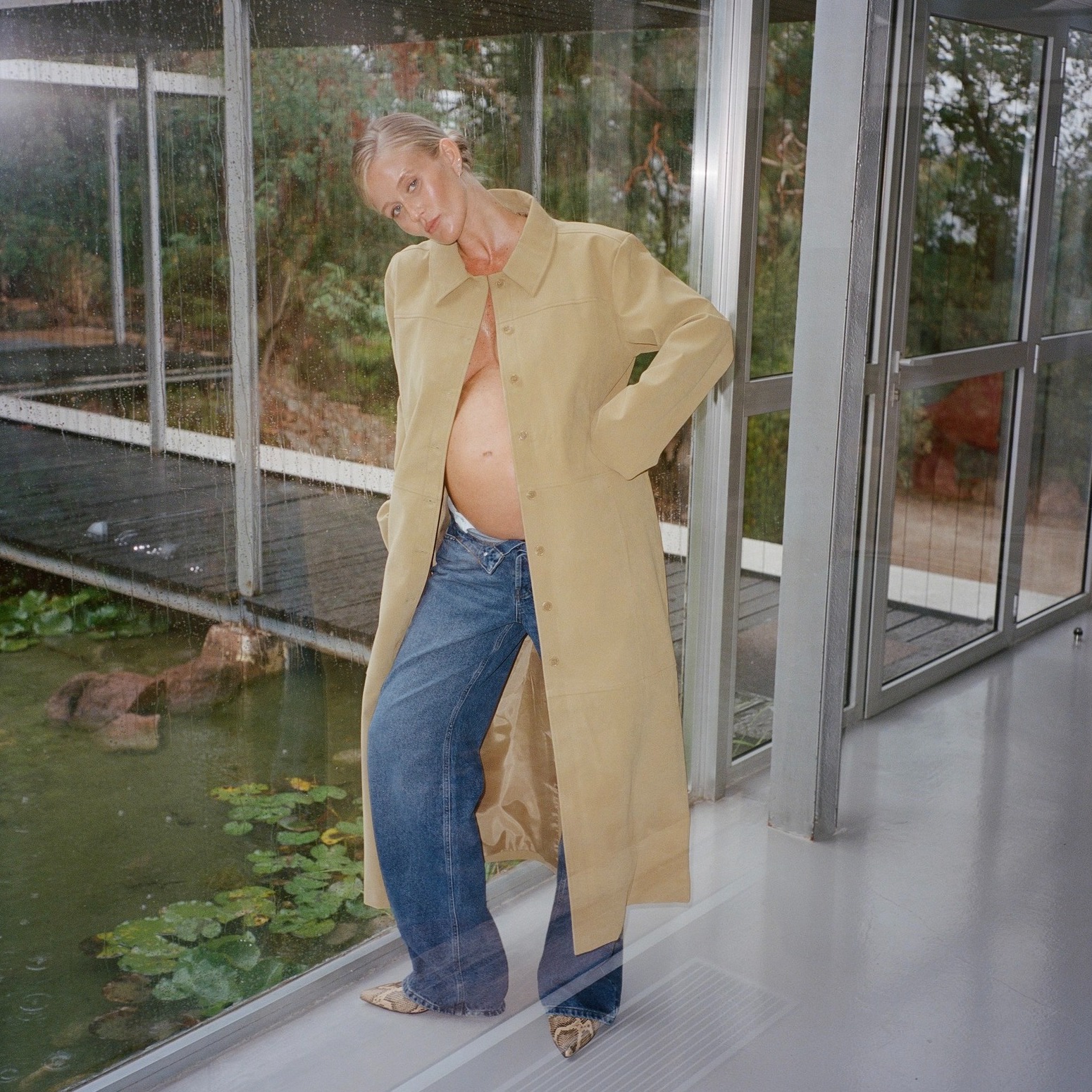 ragades stin egkymosyni 2